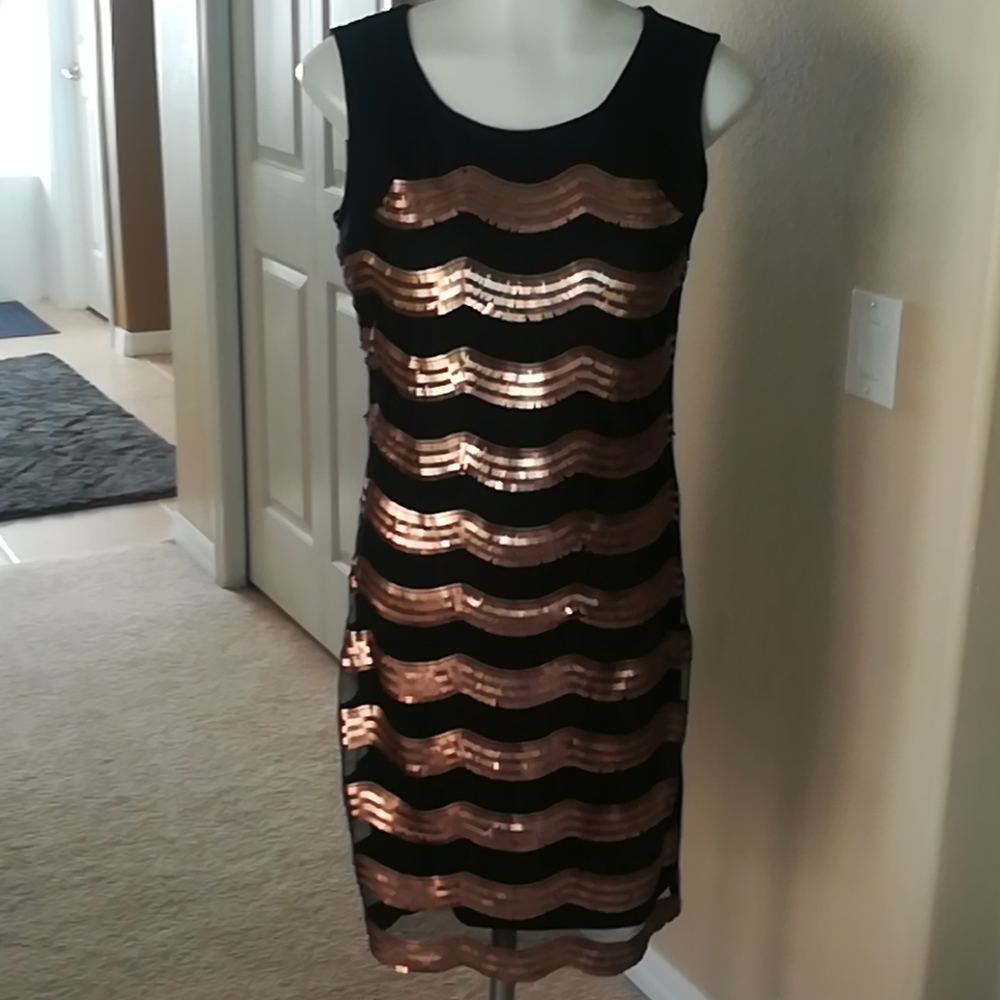 Latin quarters xs party dress w/rose gold sequins